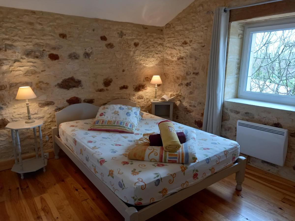 Gites Lalaurie Sauveterre-la-Lemance Bagian luar foto