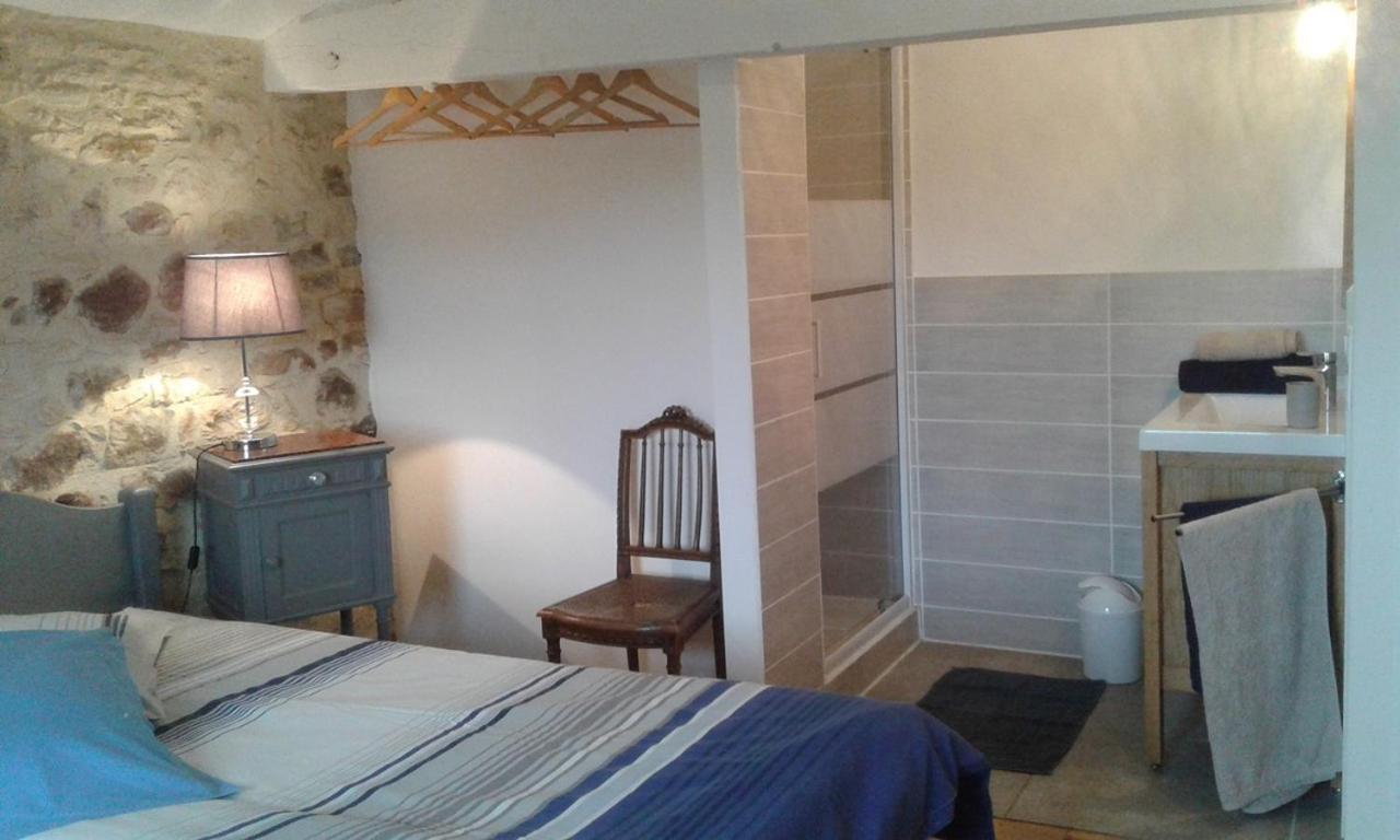 Gites Lalaurie Sauveterre-la-Lemance Bagian luar foto